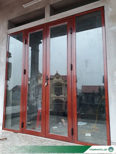 Cửa đi 4 cánh mở quay